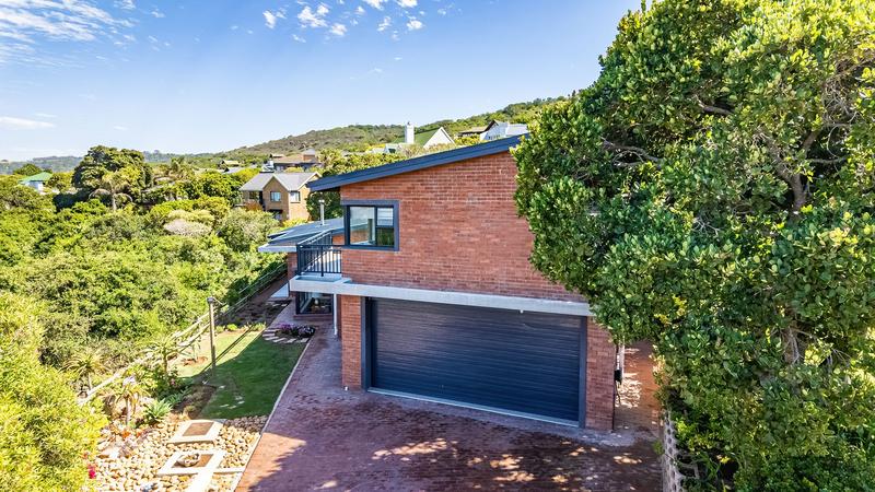 3 Bedroom Property for Sale in Outeniqua Strand Western Cape